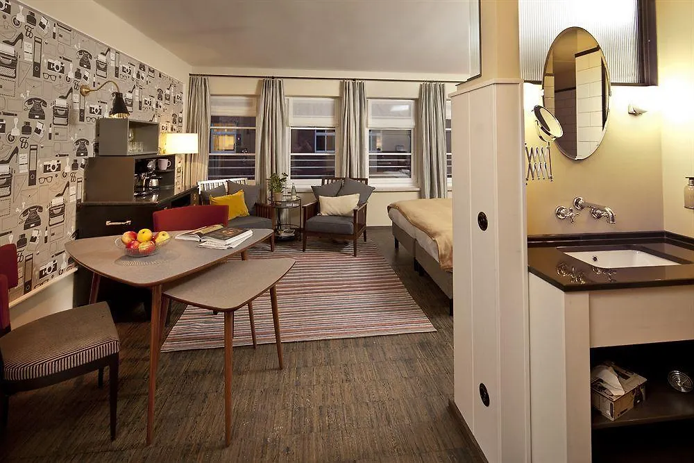 Henri Hotel Hamburg Downtown 4*,